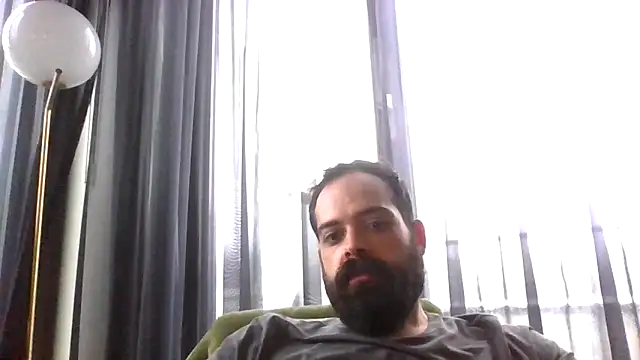 guccititi online show from April 14, 8:26 pm