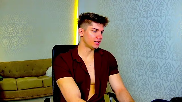 MaxKaiden online show from February 11, 5:56 am