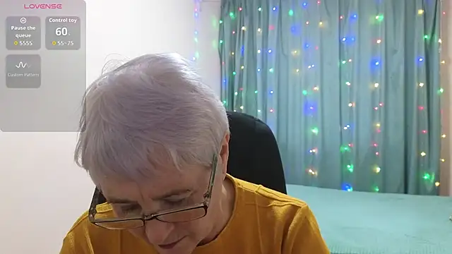 Sandra Snowflake online show from November 13, 11:53 am