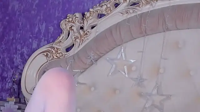 Snapshot of BECKI_VRES chatting on February 20, 2:13 pm BECKI VRES online show from February 20, 2:13 pm