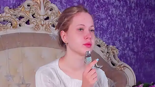 Snapshot of BECKI_VRES chatting on March 8, 10:22 am BECKI VRES online show from March 8, 10:22 am