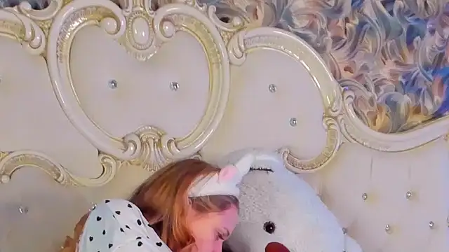 Snapshot of BECKI_VRES chatting on March 18, 10:03 am BECKI VRES online show from March 18, 10:03 am