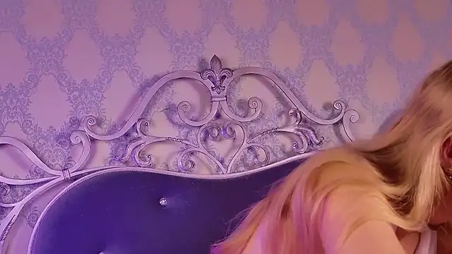 Snapshot of BECKI_VRES chatting on September 16, 3:46 pm BECKI VRES online show from September 16, 3:46 pm