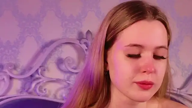 Snapshot of BECKI_VRES chatting on September 17, 8:43 pm BECKI VRES online show from September 17, 8:43 pm