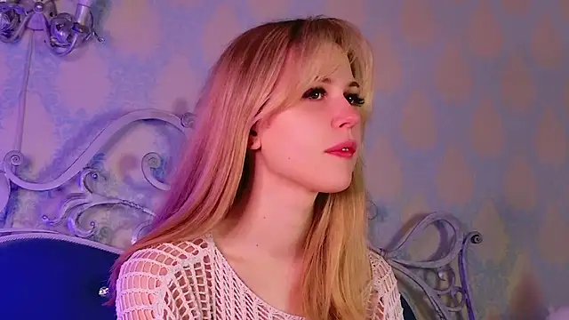 BECKI VRES online show from January 18, 8:45 pm