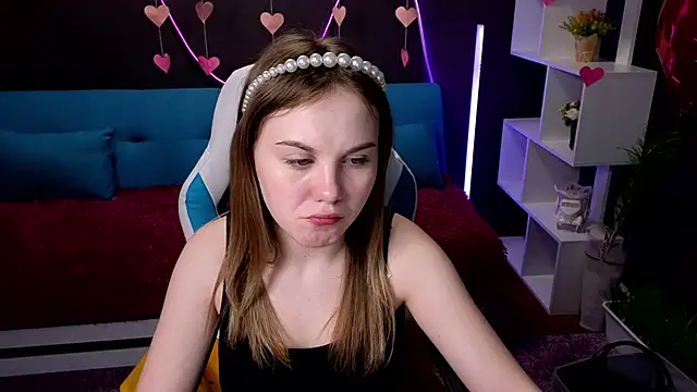 Snapshot of Dyna_bae chatting on February 16, 8:10 am Dyna bae online show from February 16, 8:10 am