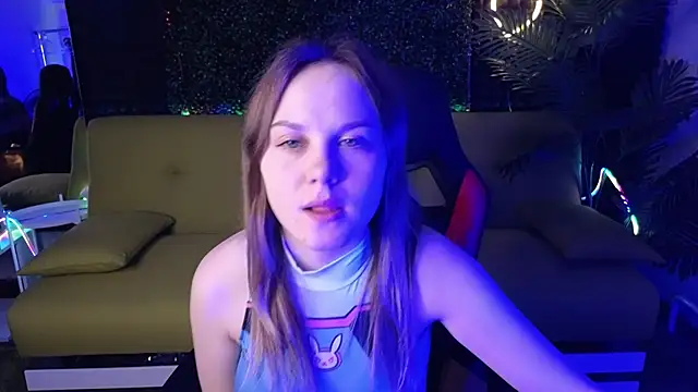 Snapshot of Dyna_bae chatting on February 27, 7:44 am Dyna bae online show from February 27, 7:44 am