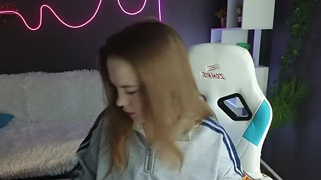 Snapshot of Dyna_bae chatting on September 9, 1:38 am Dyna bae online show from September 9, 1:38 am