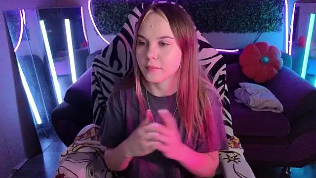 Snapshot of Dyna_bae chatting on November 12, 9:10 am Dyna bae online show from November 12, 9:10 am