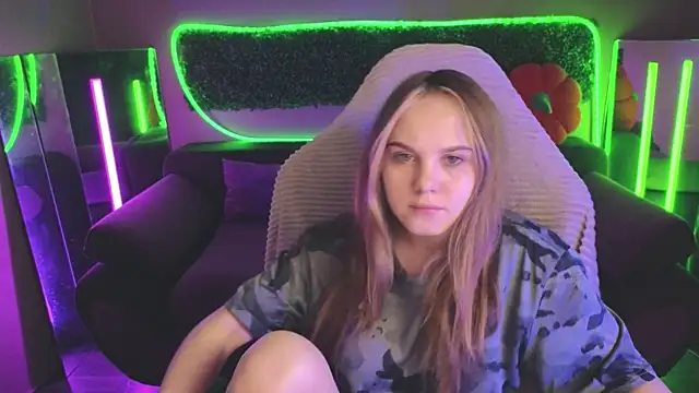 Snapshot of Dyna_bae chatting on November 26, 9:10 am Dyna bae online show from November 26, 9:10 am