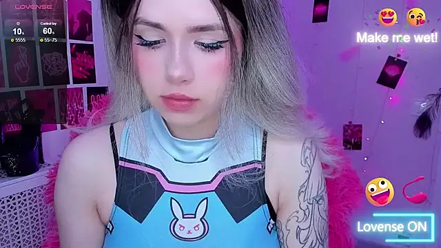 Sparkle Mona online show from February 18, 1:32 am