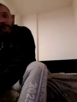 Snapshot of Hector87ZGB chatting on February 17, 4:53 am Hector87ZGB online show from February 17, 4:53 am