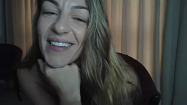 Snapshot of Edenfox- chatting on March 22, 8:48 pm Edenfox- online show from March 22, 8:48 pm