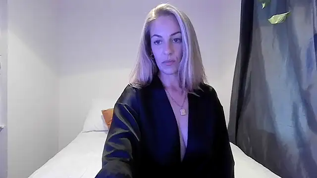 Snapshot of Edenfox- chatting on September 28, 5:07 pm Edenfox- online show from September 28, 5:07 pm