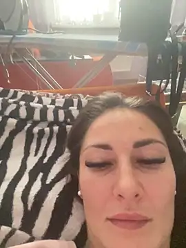 Snapshot of Veronicavirus chatting on October 25, 7:49 am Veronicavirus online show from October 25, 7:49 am