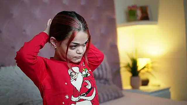 Snapshot of MaiaMini chatting on January 9, 11:06 pm MaiaMini online show from January 9, 11:06 pm