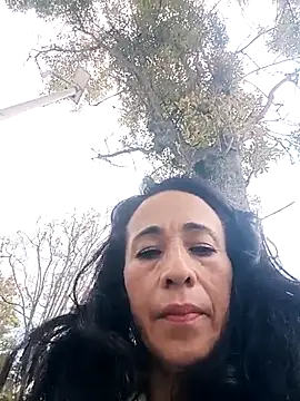 Snapshot of Coeur_de_luxure chatting on October 15, 6:08 pm Coeur de luxure online show from October 15, 6:08 pm