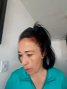 Snapshot of Coeur_de_luxure chatting on November 9, 1:20 pm Coeur de luxure online show from November 9, 1:20 pm