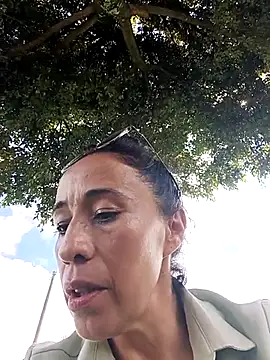 Snapshot of Coeur_de_luxure chatting on November 30, 3:16 pm Coeur de luxure online show from November 30, 3:16 pm