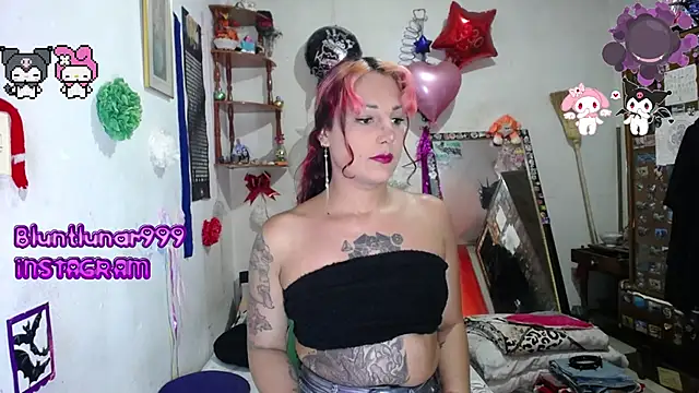 Snapshot of purplekattlyn chatting on February 22, 6:30 pm purplekattlyn online show from February 22, 6:30 pm