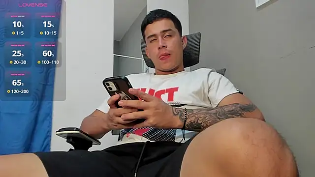 mattiwsmorris  online show from January 15, 2:27 am