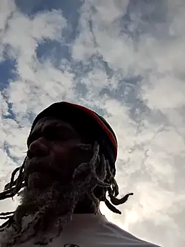 Snapshot of KingSlim56 chatting on October 4, 10:19 pm KingSlim56 online show from October 4, 10:19 pm