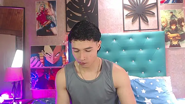 Snapshot of LiamAndrewzz chatting on September 18, 5:59 pm LiamAndrewzz online show from September 18, 5:59 pm