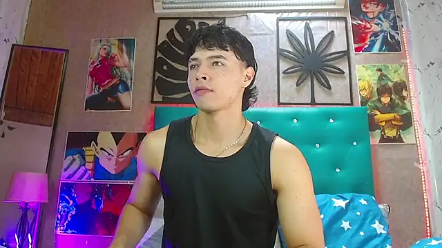 Snapshot of LiamAndrewzz chatting on November 20, 5:23 pm LiamAndrewzz online show from November 20, 5:23 pm