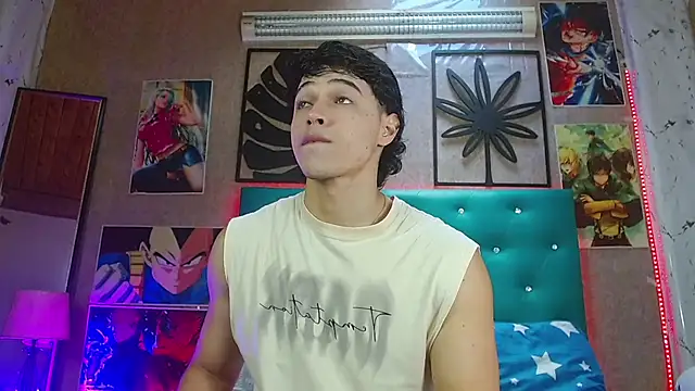 Snapshot of LiamAndrewzz chatting on November 26, 5:14 pm LiamAndrewzz online show from November 26, 5:14 pm