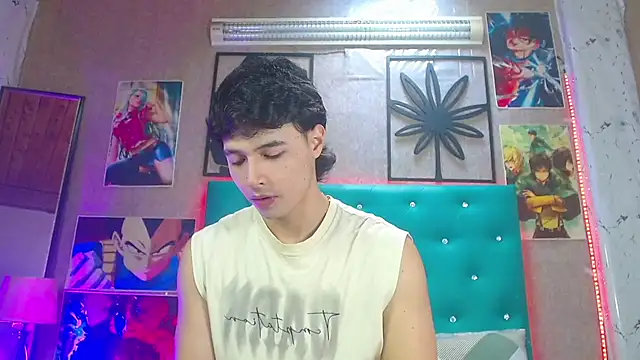 LiamAndrewzz online show from January 9, 5:37 pm