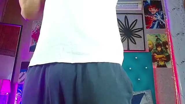 LiamAndrewzz online show from February 6, 4:39 am