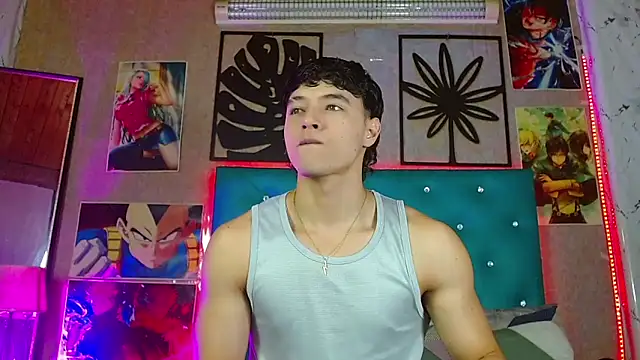 LiamAndrewzz online show from March 2, 4:36 am