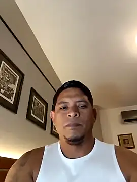 Snapshot of Odin-2121 chatting on February 18, 2:27 am Odin-2121 online show from February 18, 2:27 am