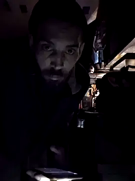 Snapshot of QueenM3 chatting on February 16, 3:47 am QueenM3 online show from February 16, 3:47 am