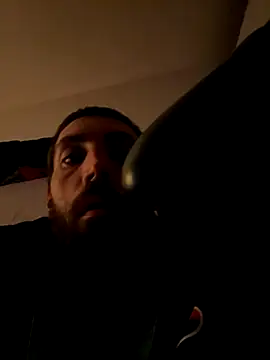 Snapshot of QueenM3 chatting on October 9, 7:06 am QueenM3 online show from October 9, 7:06 am