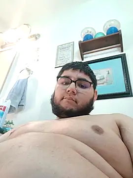 Snapshot of Bigdaddy-Marc chatting on February 19, 10:39 pm Bigdaddy-Marc online show from February 19, 10:39 pm