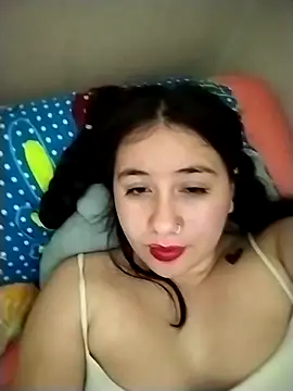 Snapshot of sweetie__annieee chatting on October 16, 5:30 am sweetie annieee online show from October 16, 5:30 am