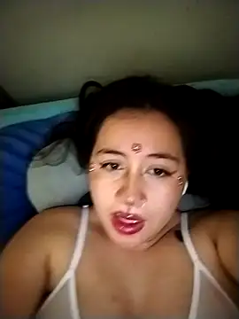 Snapshot of sweetie__annieee chatting on October 29, 5:53 am sweetie annieee online show from October 29, 5:53 am