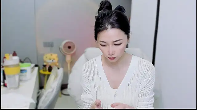 Snapshot of A_dabo chatting on November 25, 3:12 pm A dabo online show from November 25, 3:12 pm