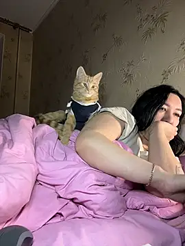 Naughtbaby 2025 online show from February 18, 1:34 am