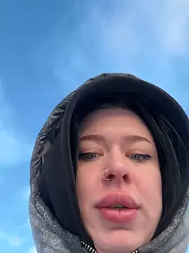 AlishaPrettyBlade online show from January 6, 7:34 am