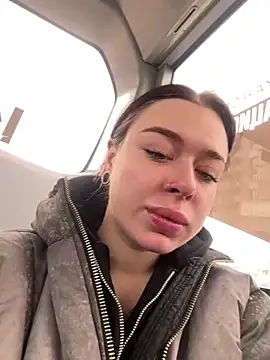 AlishaPrettyBlade online show from April 16, 6:47 am