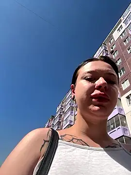 AlishaPrettyBlade online show from June 3, 3:20 am
