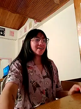 Arielle lov online show from October 1, 12:05 am