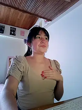 Arielle lov online show from October 3, 9:45 pm