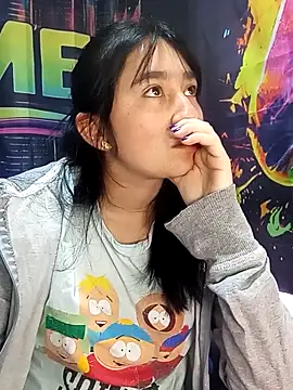 Arielle lov online show from April 13, 7:30 pm