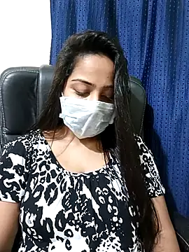 COZY ROZI online show from February 27, 4:43 pm