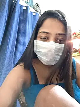 COZY ROZI online show from March 1, 9:15 pm