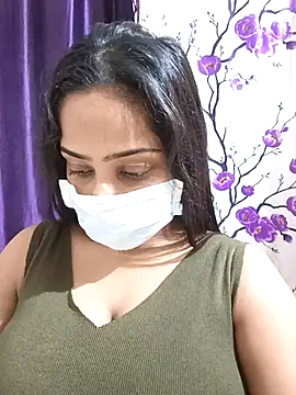 COZY ROZI online show from September 22, 4:20 pm