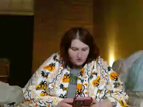 Snapshot of BubblyMoonie chatting on December 21, 2:19 am BubblyMoonie online show from December 21, 2:19 am